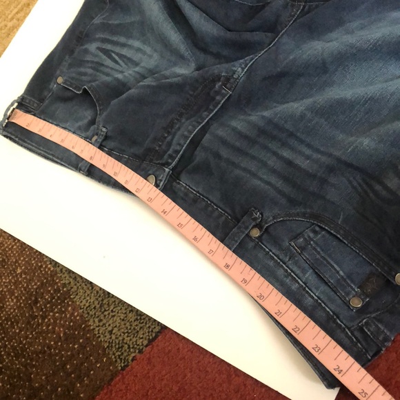 🌹 SALE 🌺Torrid jeans - Picture 7 of 8